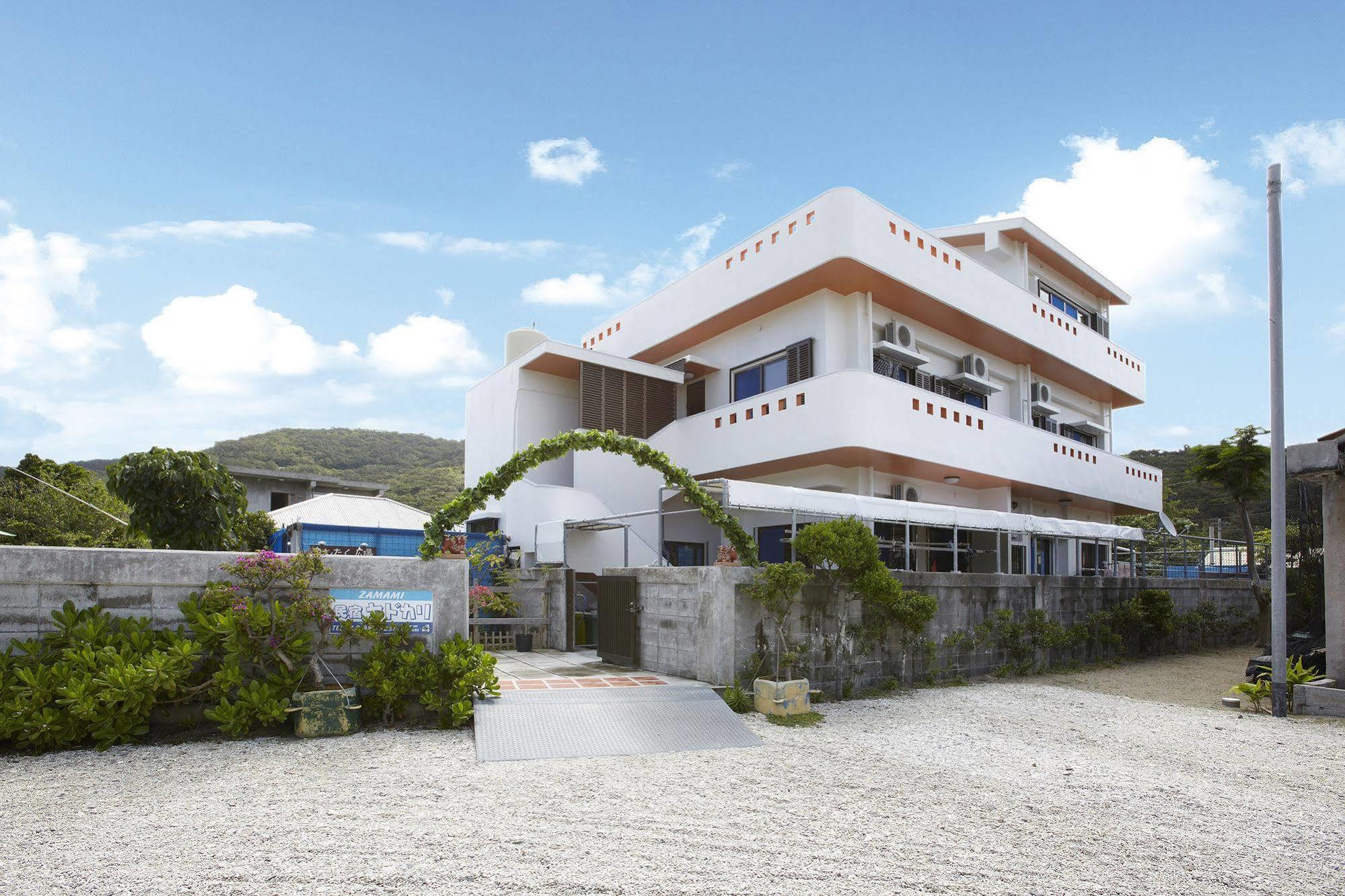 Hotel Minshuku Yadokari Zamami Esterno foto