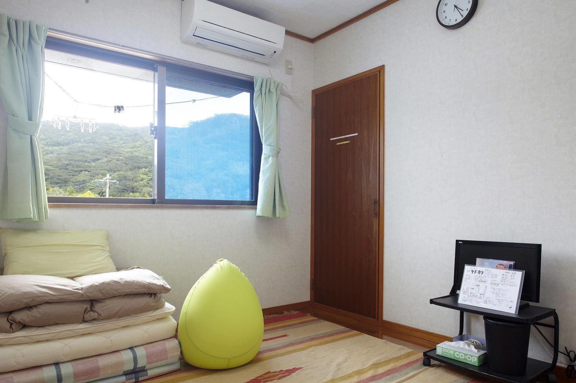 Hotel Minshuku Yadokari Zamami Esterno foto