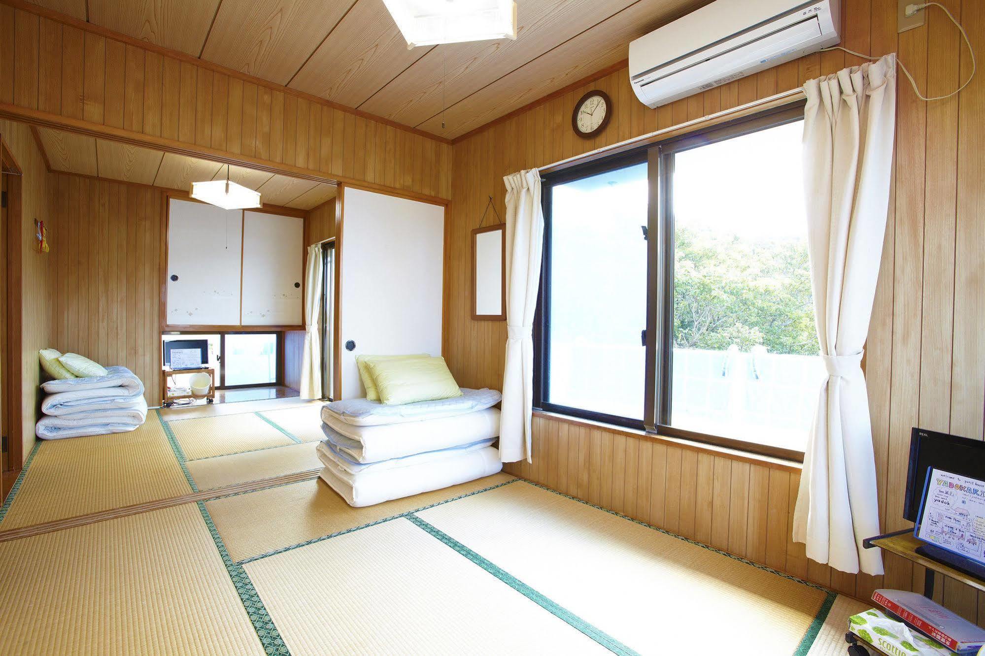 Hotel Minshuku Yadokari Zamami Esterno foto